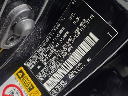 Used 2018 Toyota Highlander XLE image 27