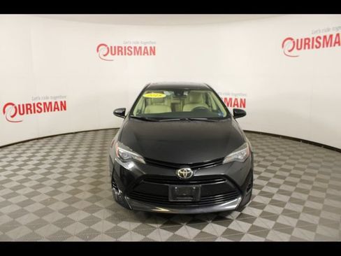 Used 2018 Toyota Corolla LE w/ Carpet Mat Package (TMS) FWD image 12