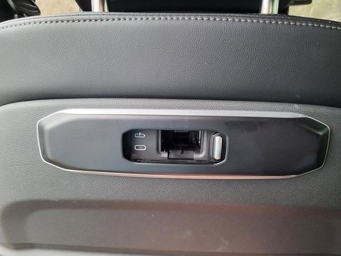 Used 2025 BMW X5 xDrive40i image 18