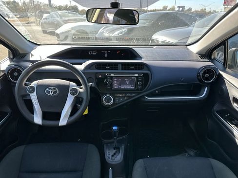 Used 2016 Toyota Prius C Two image 12