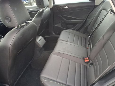 Used 2024 Volkswagen Jetta SE image 20