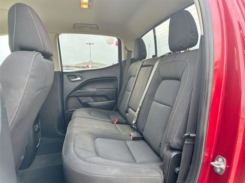 Used 2020 Chevrolet Colorado LT w/ Safety Package image 29