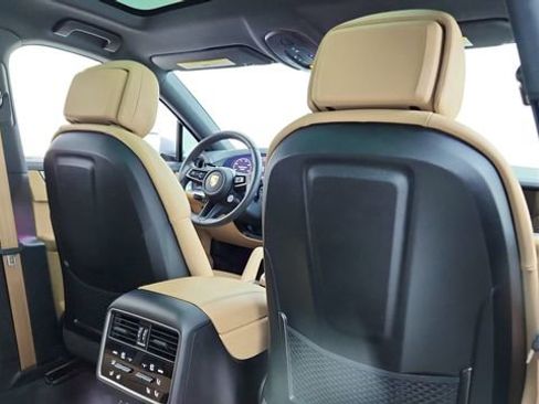 Used 2025 Porsche Cayenne Coupe AWD/4WD image 26