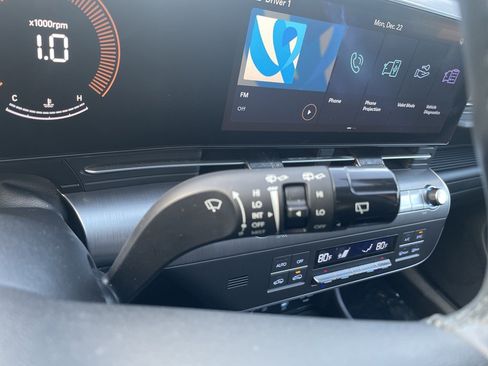 Used 2024 Hyundai Kona SEL image 21