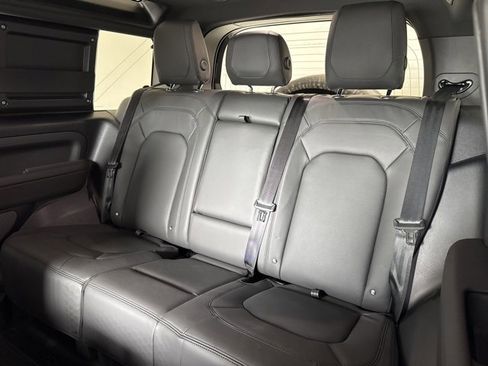 Used 2024 Land Rover Defender 90 V8 image 20