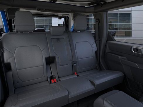 New 2025 Ford Bronco Badlands image 12