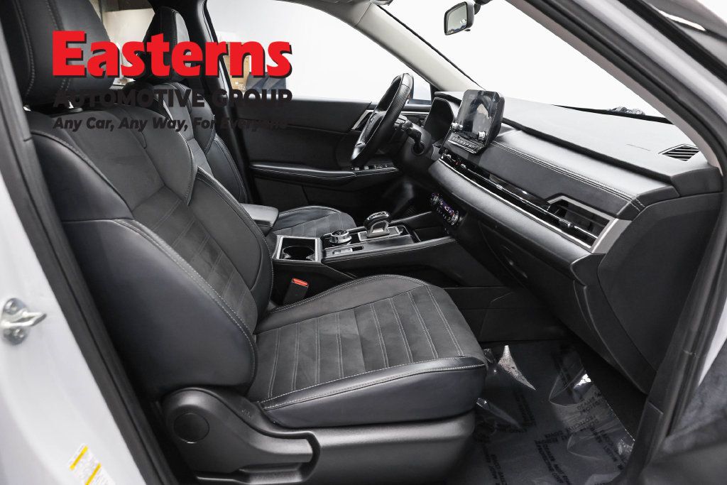 Used 2024 Mitsubishi Outlander SE FWD image 25