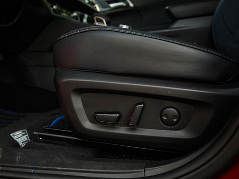 New 2025 Mitsubishi Outlander SE image 18