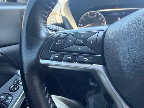 Used 2022 Nissan Sentra SR w/ Electronics Package FWD image 22