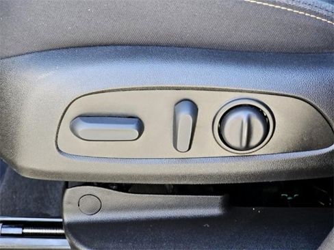 Used 2022 Chevrolet Equinox LT image 14