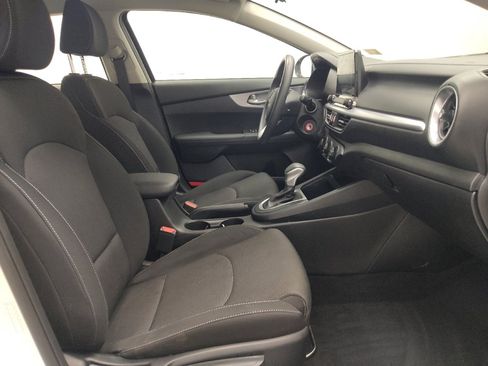Used 2022 Kia Forte LXS FWD image 21