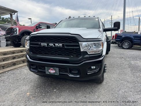 Used 2022 RAM 3500 Tradesman w/ Electrical Accessory Group AWD/4WD image 4