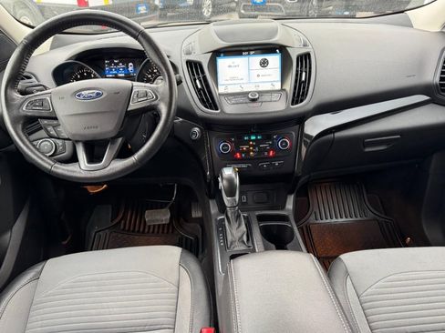Used 2019 Ford Escape SE image 11