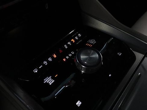 Used 2023 Jeep Grand Wagoneer Series II w/ Premium Group II image 16