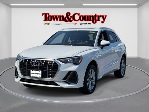 Used 2022 Audi Q3 2.0T Premium AWD/4WD image 3