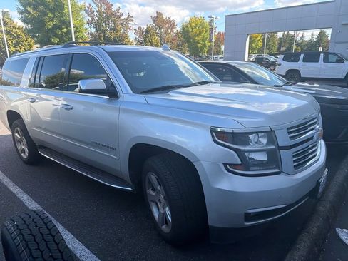 Used 2017 Chevrolet Suburban Premier AWD/4WD image 1