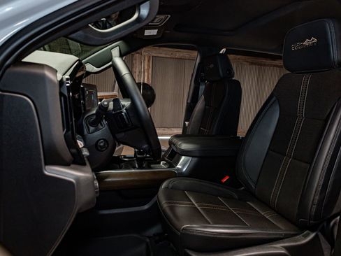 Used 2025 Chevrolet Silverado 1500 High Country w/ High Country Premium Package image 23