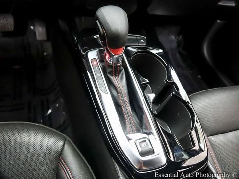 Used 2025 Chevrolet Trax RS image 18