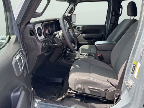 Used 2024 Jeep Wrangler Unlimited w/ Convenience Group AWD/4WD image 11