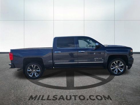 Used 2018 Chevrolet Silverado 1500 LTZ Z71 w/ Centennial Edition AWD/4WD image 5