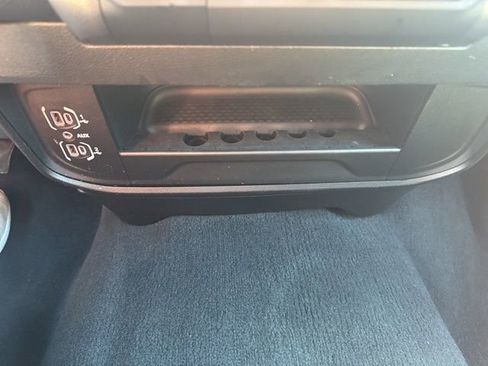 Used 2024 RAM 2500 Big Horn image 23