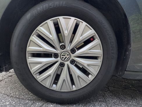 Used 2019 Volkswagen Jetta S w/ Driver Assistance Package image 29