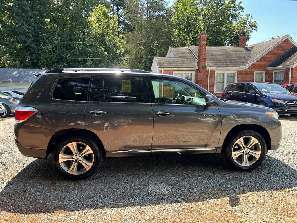 Used 2012 Toyota Highlander Limited w/ Tow Pkg AWD/4WD image 20