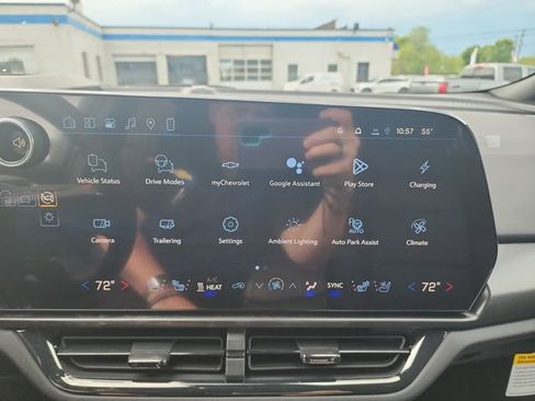 New 2026 Chevrolet Equinox EV RS w/ Active Safety Package 3 AWD/4WD image 24