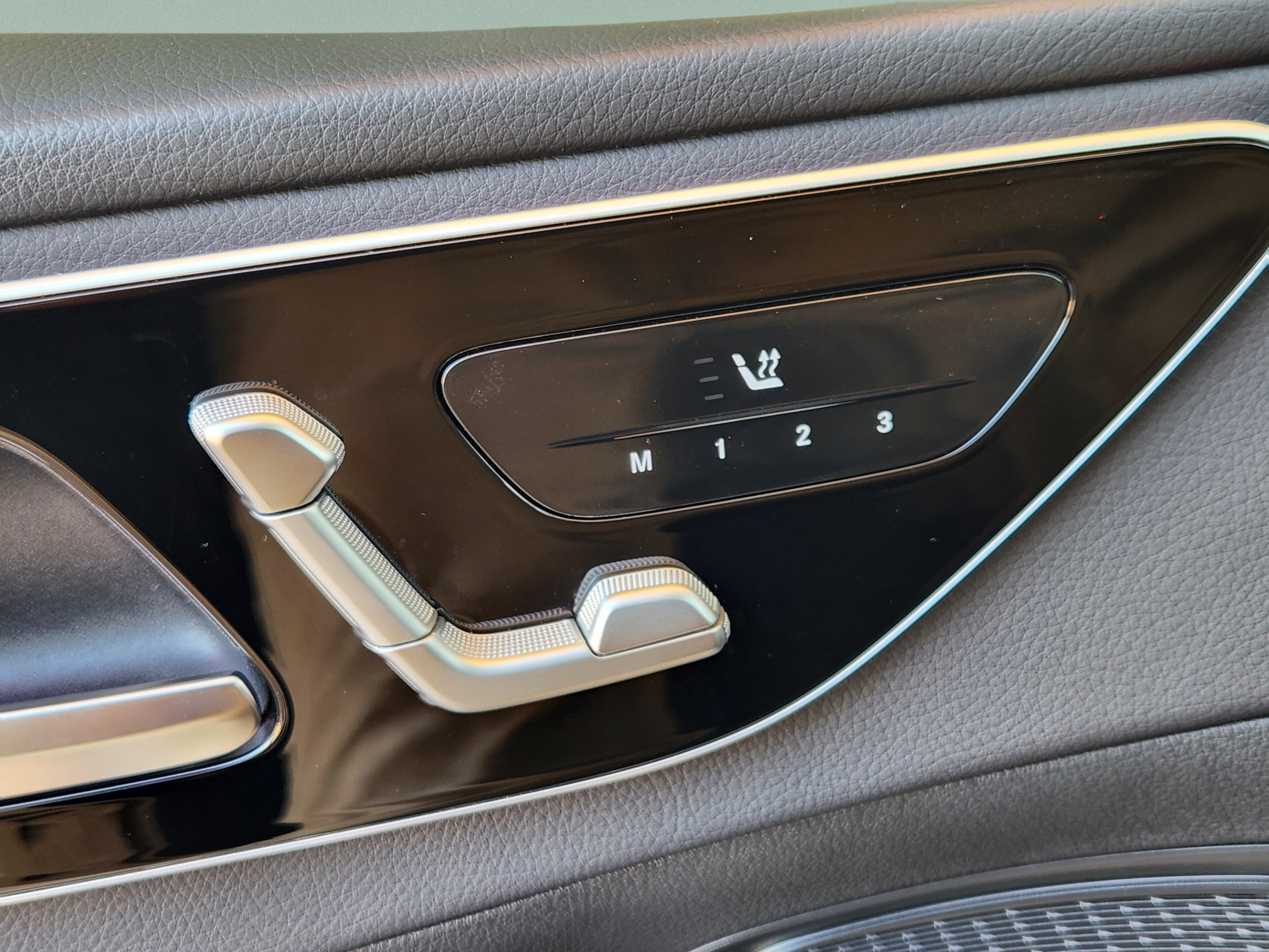 Certified 2022 Mercedes-Benz C 300 Sedan image 18