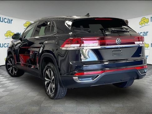 Used 2024 Volkswagen Atlas Cross Sport SE AWD/4WD image 4