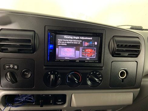 Used 2005 Ford F250 Lariat image 12