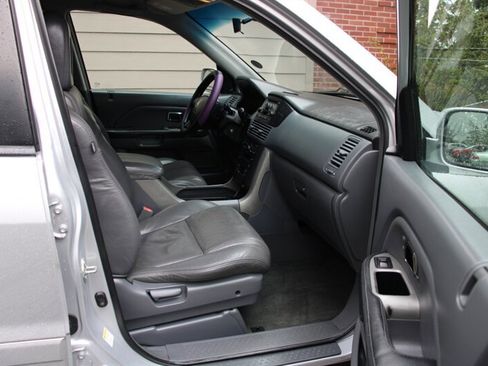 Used 2004 Honda Pilot EX image 13