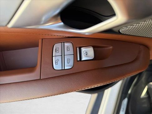 Used 2022 BMW X7 M50i AWD/4WD image 22