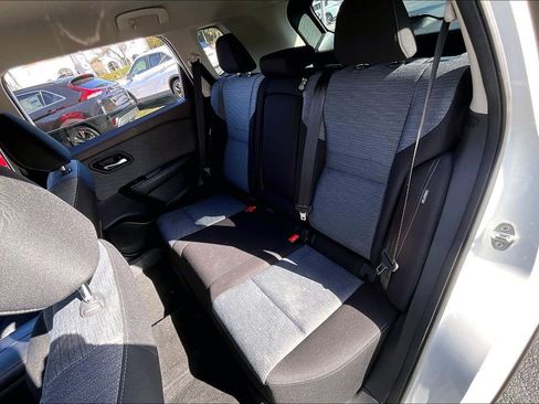 Used 2023 Nissan Rogue SV image 20