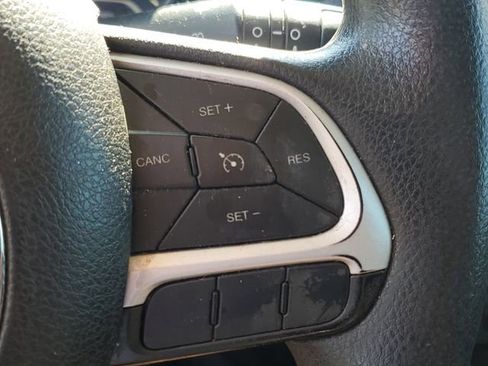 Used 2018 Jeep Renegade Sport w/ Power & Air Group AWD/4WD image 13