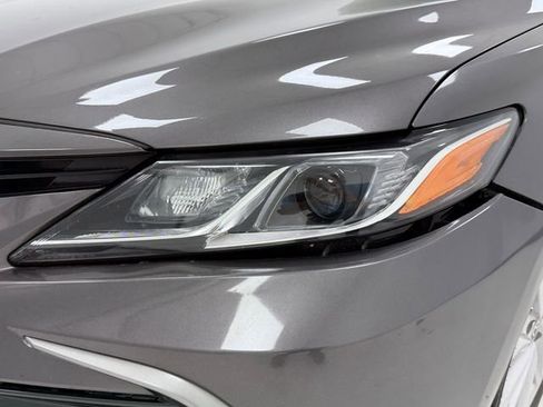 Used 2023 Toyota Camry LE image 20