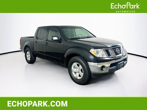 Used 2010 Nissan Frontier SE image 1