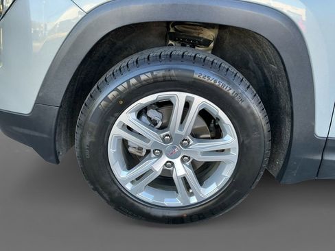 Used 2024 GMC Terrain SLE image 14