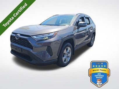 Used 2022 Toyota RAV4 XLE w/ Carpet Mat Package (TMS)