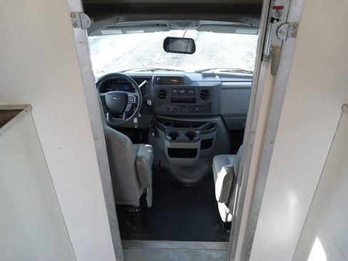 Used 2025 Ford E-350 and Econoline 350 Super Duty w/ Power Equipment Group image 13