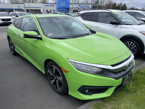 Used 2016 Honda Civic Touring image 1