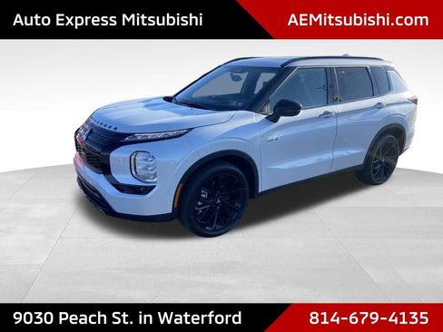 New 2025 Mitsubishi Outlander SEL Black Edition image 3