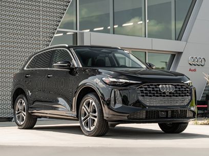 Certified 2025 Audi Q5 Premium w/ Convenience Package