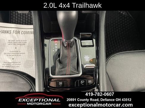 Used 2025 Jeep Compass Trailhawk AWD/4WD image 43