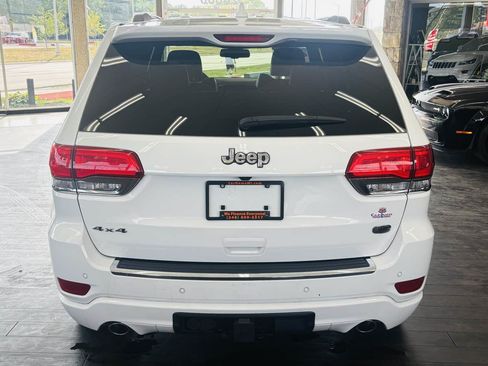 Used 2016 Jeep Grand Cherokee Overland AWD/4WD image 8