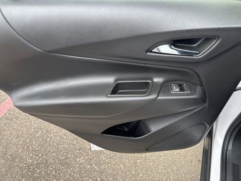 Used 2022 Chevrolet Equinox LT image 27