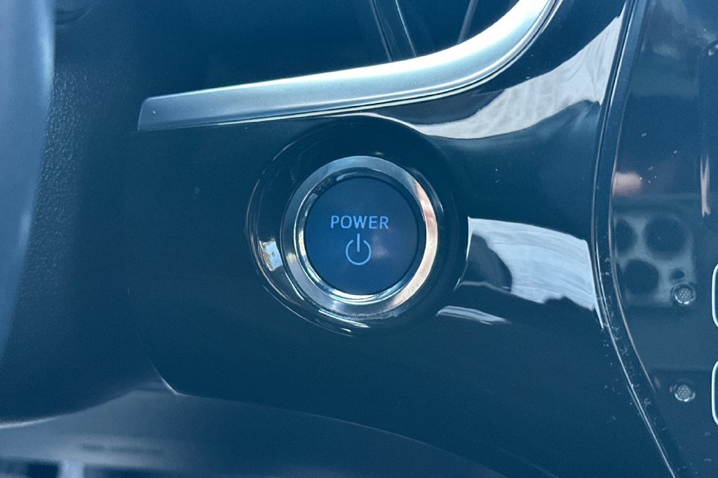 Used 2021 Toyota Prius Prime XLE FWD image 22