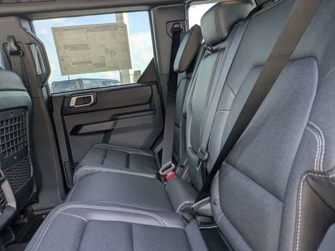 New 2026 Ford Bronco Badlands AWD/4WD image 14