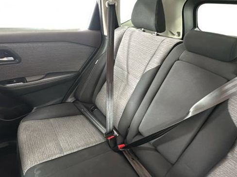 Certified 2023 Nissan Rogue SV image 14