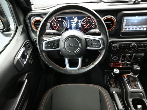 Used 2020 Jeep Gladiator Mojave w/ Trailer Tow Package AWD/4WD image 26